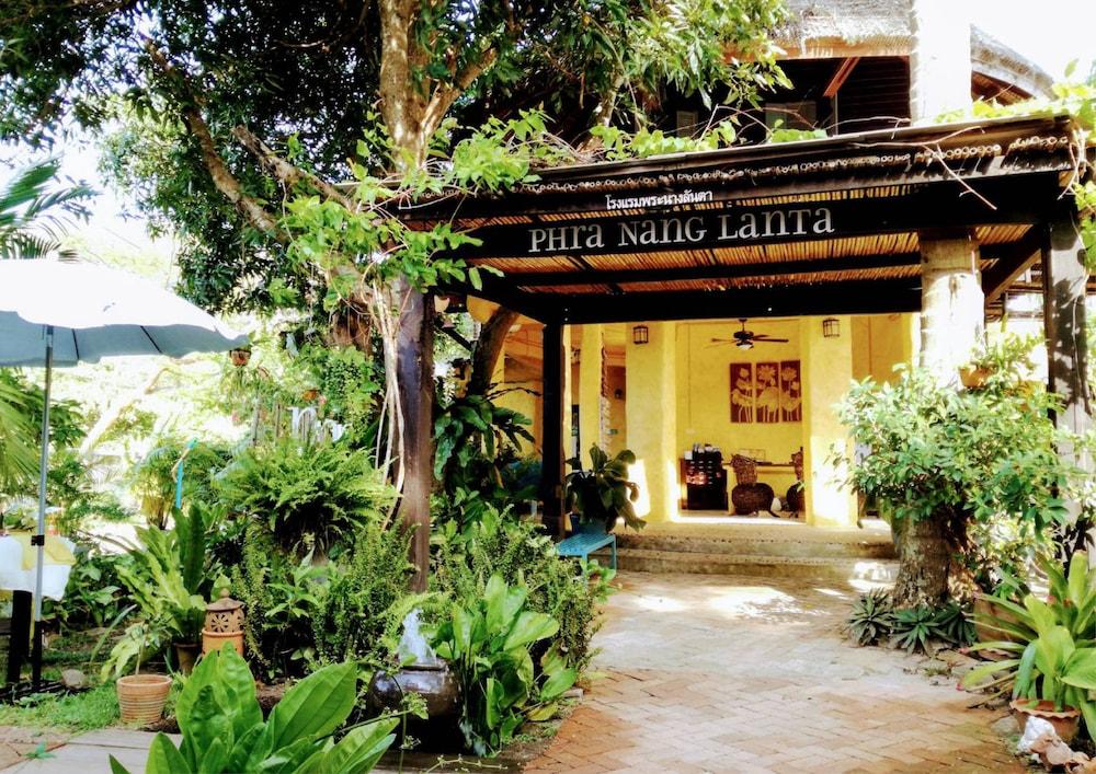 Vacation Village Phra Nang Lanta - Sha Extra Plus Koh Lanta Exterior foto